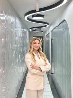 Dr. Esra Bozbay